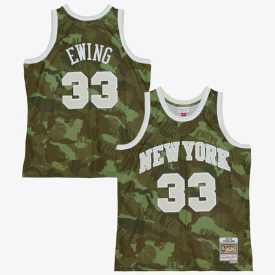 New York Knicks Mitchell & Ness Patrick Ewing 1991 Ghost Camo Swingman Jersey - Green