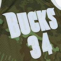 Milwaukee Bucks Green jersey – view 5