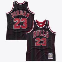 Chicago Bulls Mitchell & Ness Michael Jordan 1995 Authentic Jersey - Black