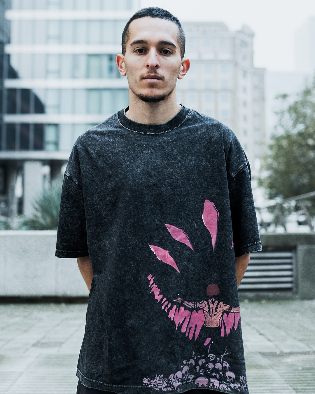 Washed black t-shirt with Sukuna Jujutsu Kaisen Cursed King graphic – photo 2