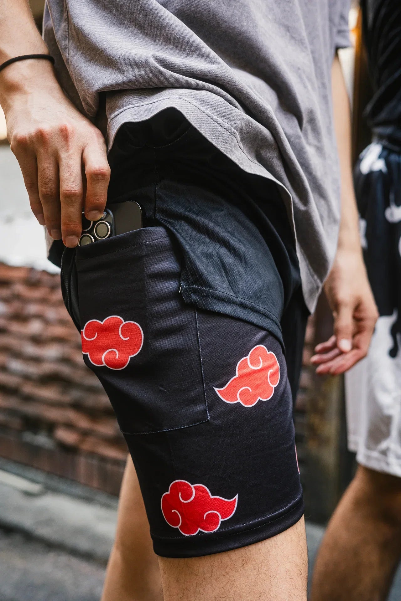Black shorts with Akatsuki Naruto Rebellious Mercenaries graphic – photo 2