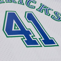 Dallas Mavericks Mitchell & Ness Dirk Nowitzki 1998 Swingman Authentic Jersey - White