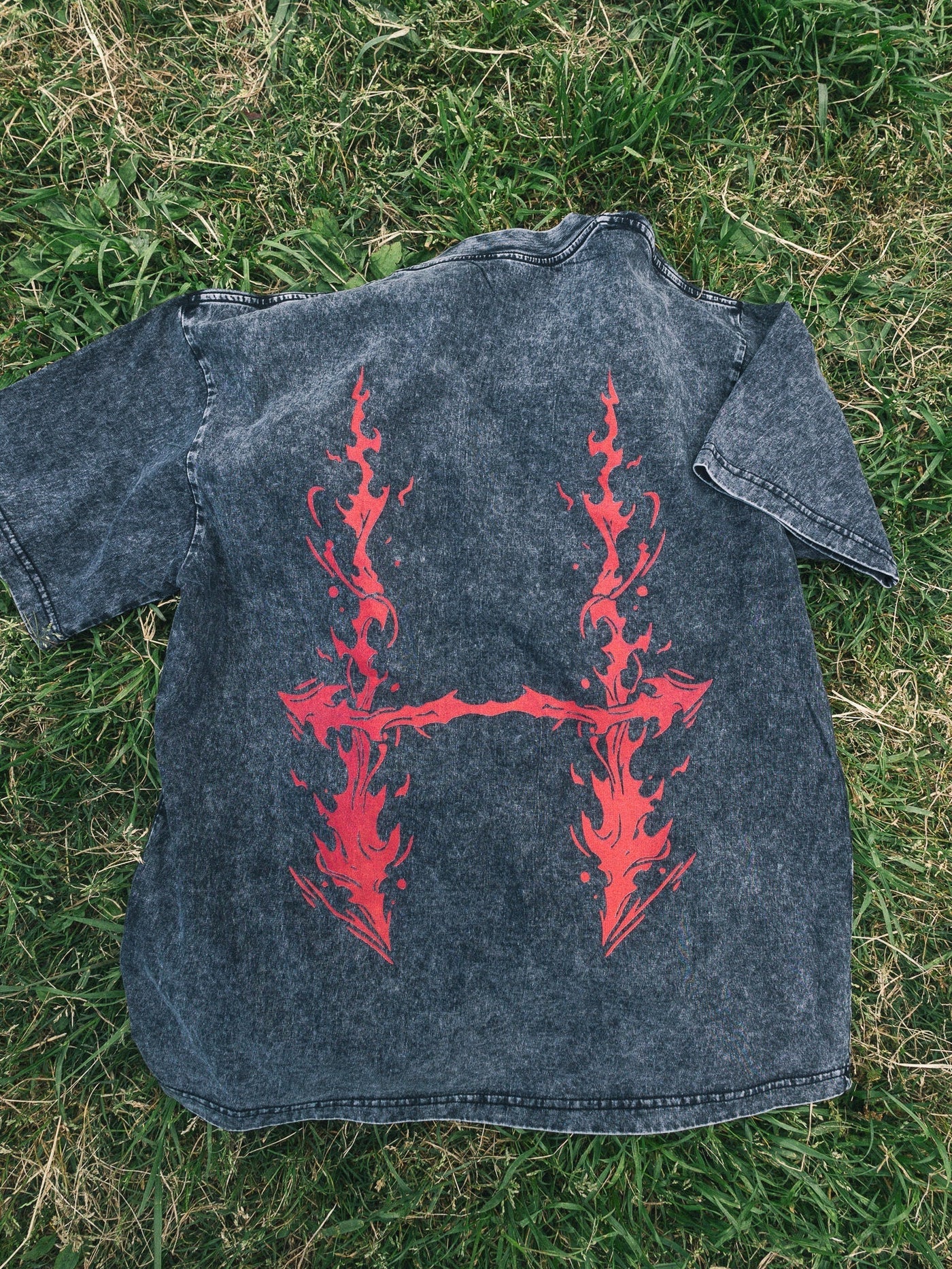 Washed black t-shirt with Choso Jujutsu Kaisen Choso Arrows graphic – photo 5