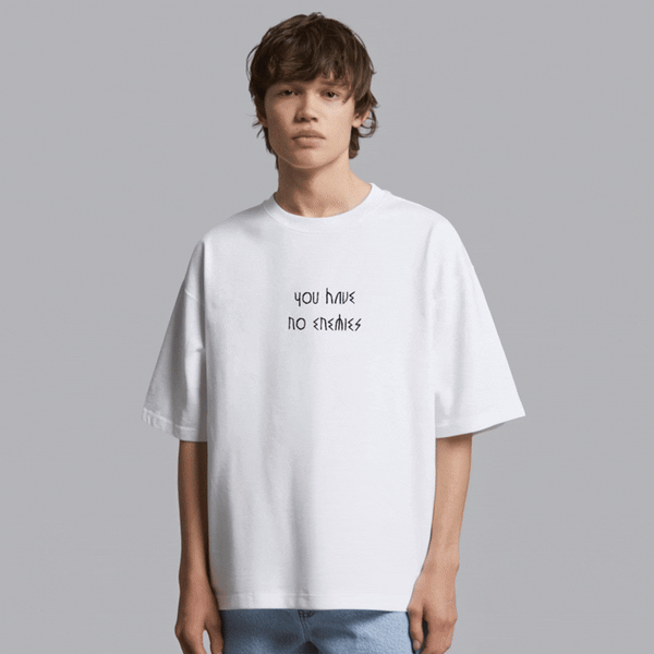 Thorfinn's Dagger - Vinland Saga Oversized Tee